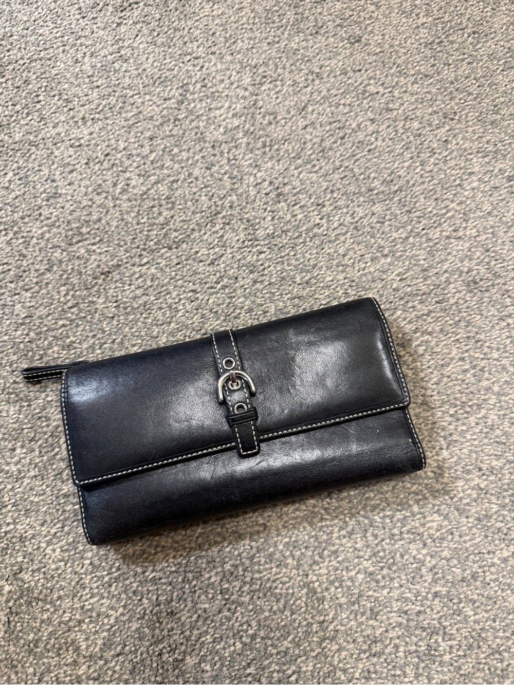 Vintage Coach Soho Black Leather Buckle Slim Envelope Purse Bag Wallet